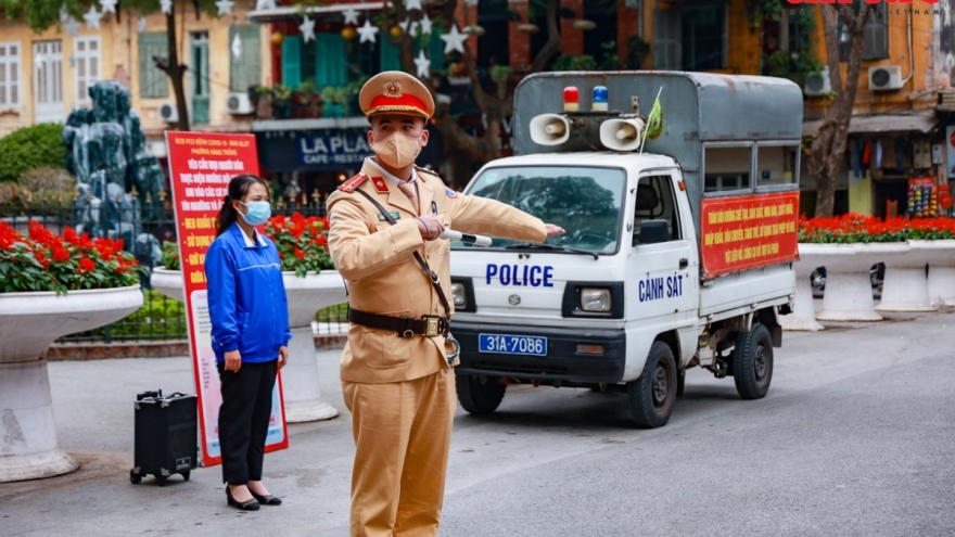 Hanoi strengthens COVID-19 prevention ahead of Christmas celebrations